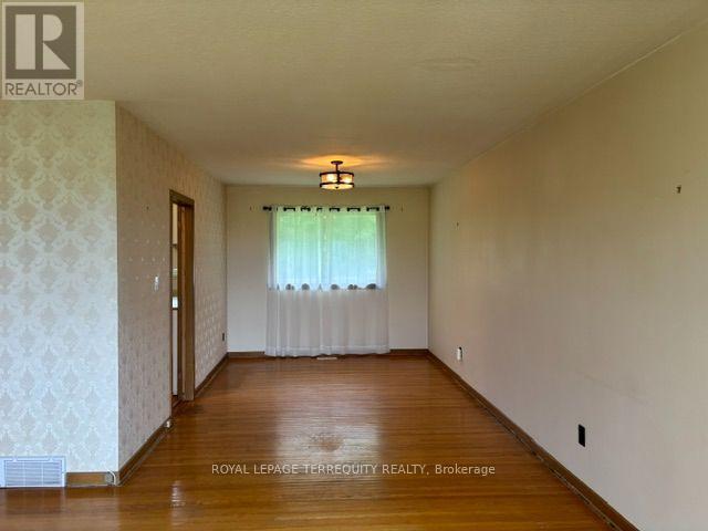 7421 Cochrane Street, Whitby, Ontario  L1M 1R1 - Photo 16 - E13802440