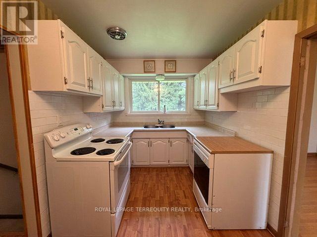 7421 Cochrane Street, Whitby, Ontario  L1M 1R1 - Photo 17 - E13802440