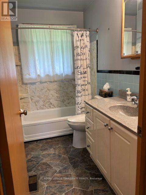 7421 Cochrane Street, Whitby, Ontario  L1M 1R1 - Photo 21 - E13802440