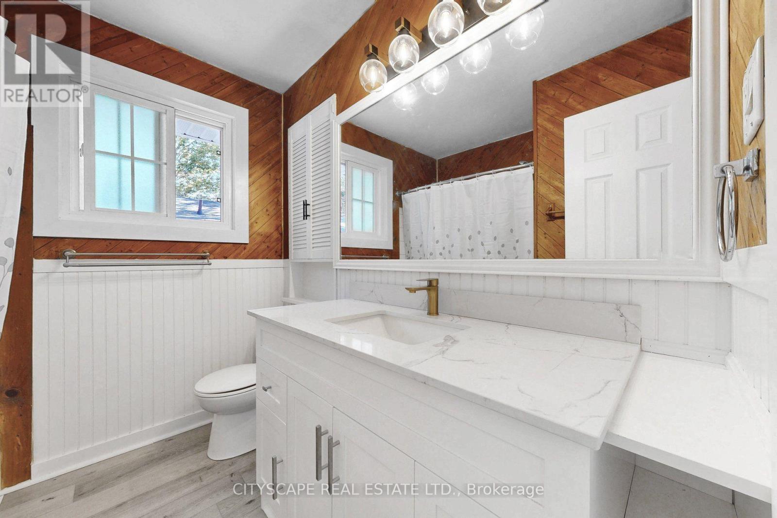 2049 Northern Avenue, Innisfil, Ontario  L9S 1Z4 - Photo 10 - N13802412