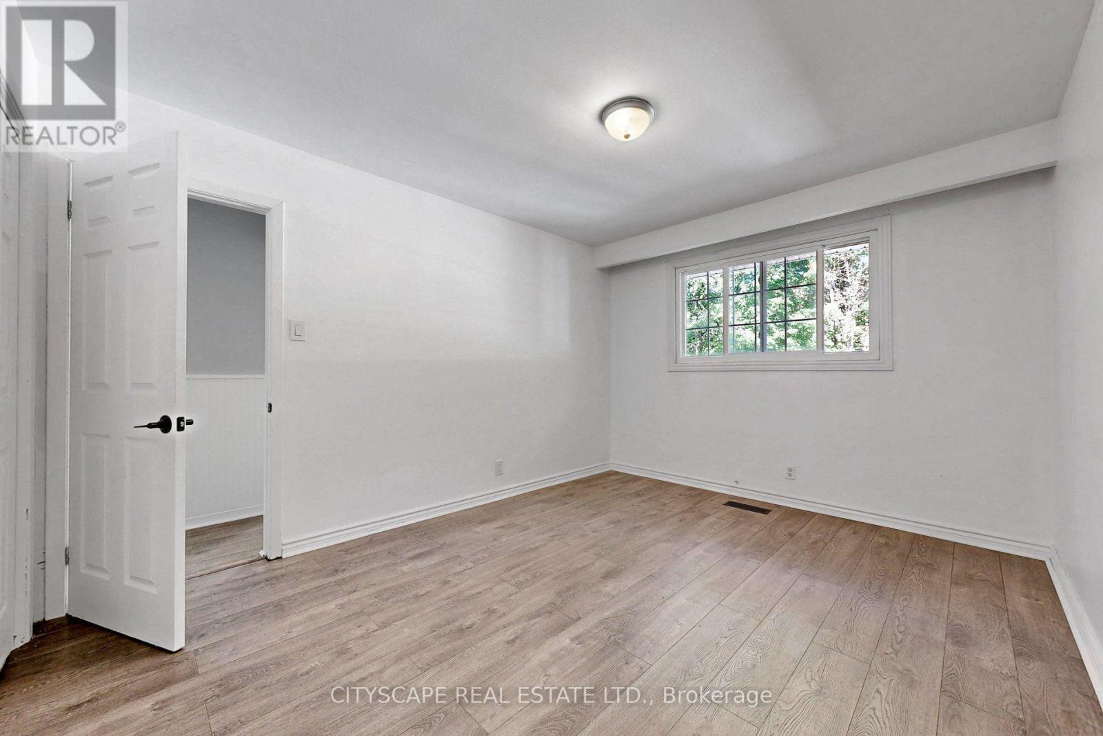 2049 Northern Avenue, Innisfil, Ontario  L9S 1Z4 - Photo 15 - N13802412