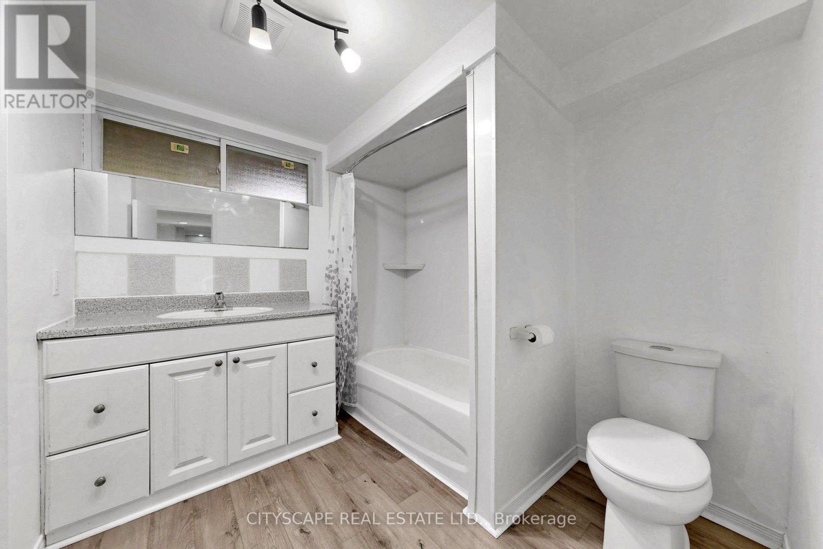 2049 Northern Avenue, Innisfil, Ontario  L9S 1Z4 - Photo 28 - N13802412
