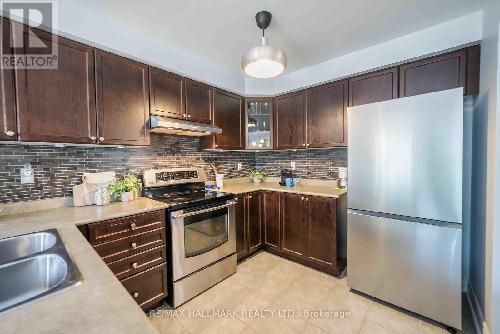 399 Reeves Way Boulevard, Whitchurch-Stouffville, Ontario  L4A 0H3 - Photo 10 - N13802484