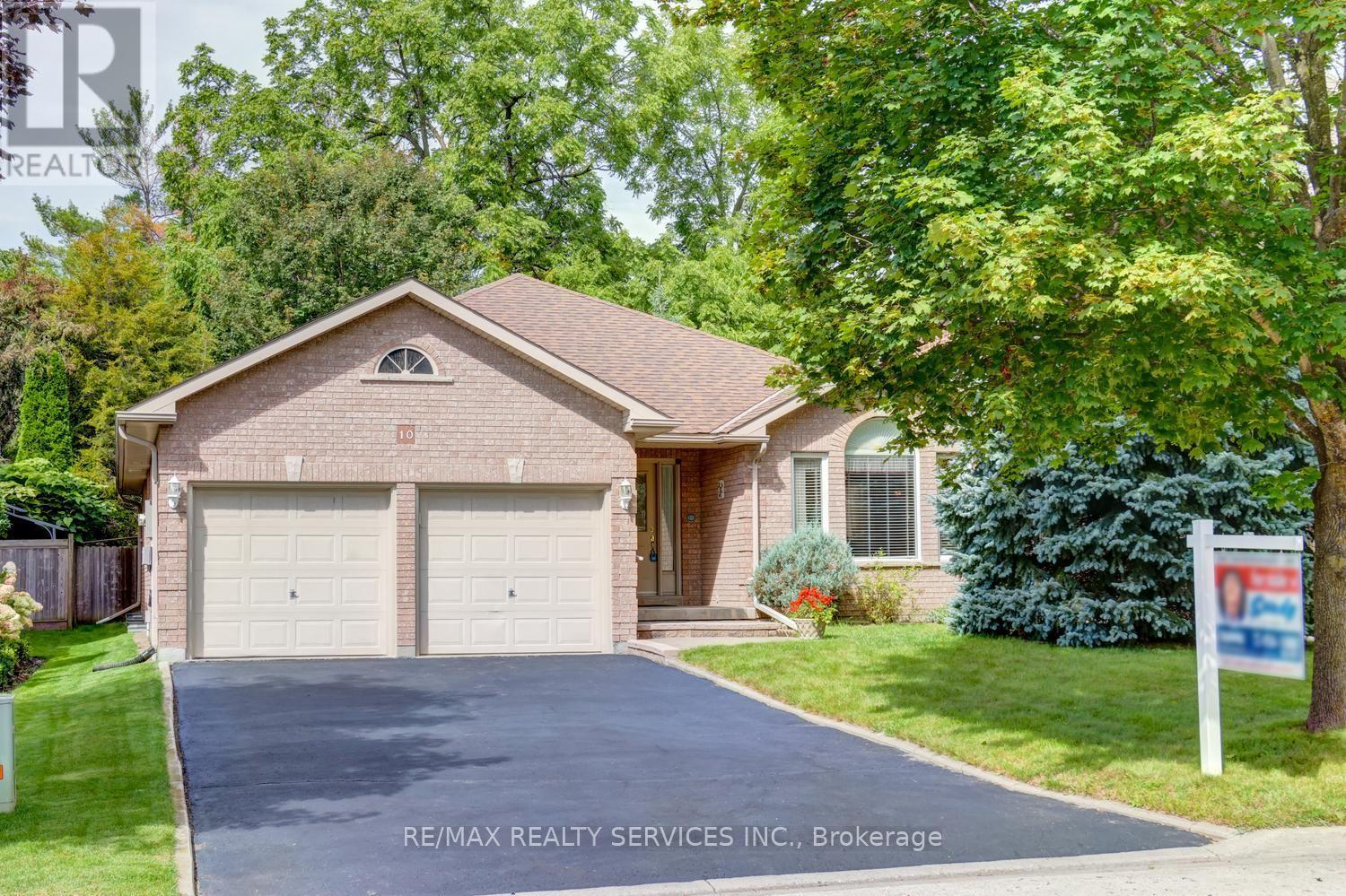 10 BRENT ROAD, East Gwillimbury, Ontario