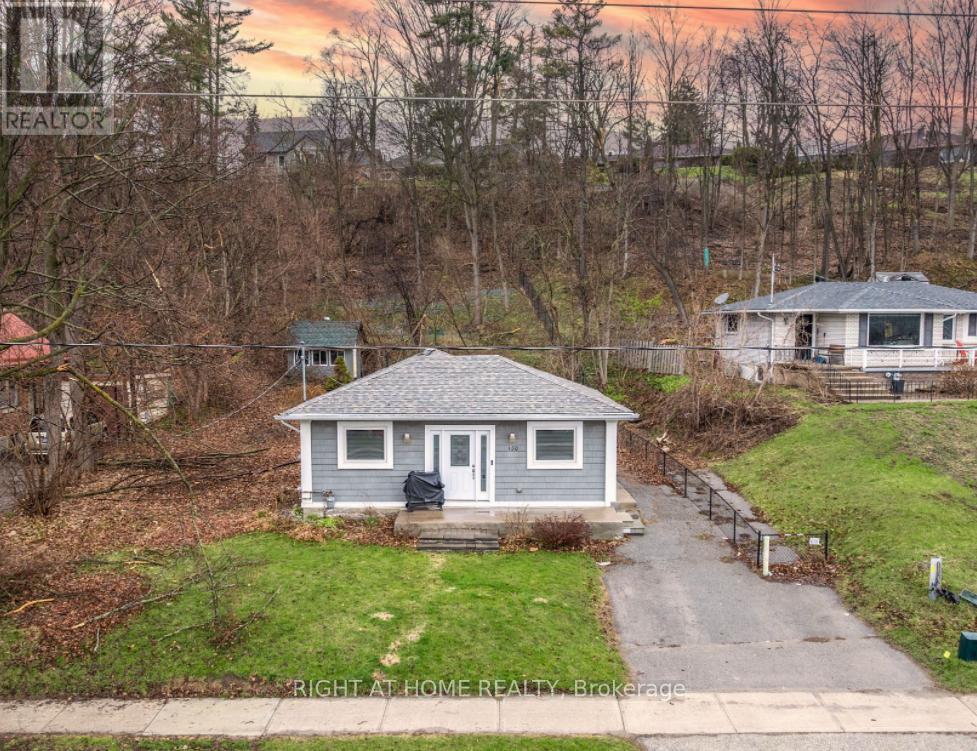 180 BLAKE STREET, Barrie, Ontario