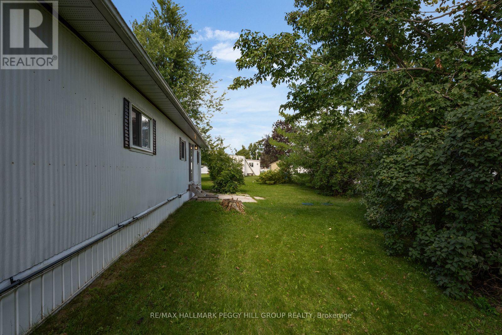 17 Balantrae Drive, Oro-Medonte, Ontario  L3V 0P9 - Photo 11 - S13802620