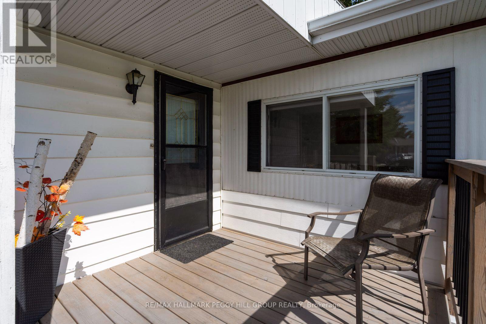 17 Balantrae Drive, Oro-Medonte, Ontario  L3V 0P9 - Photo 8 - S13802620