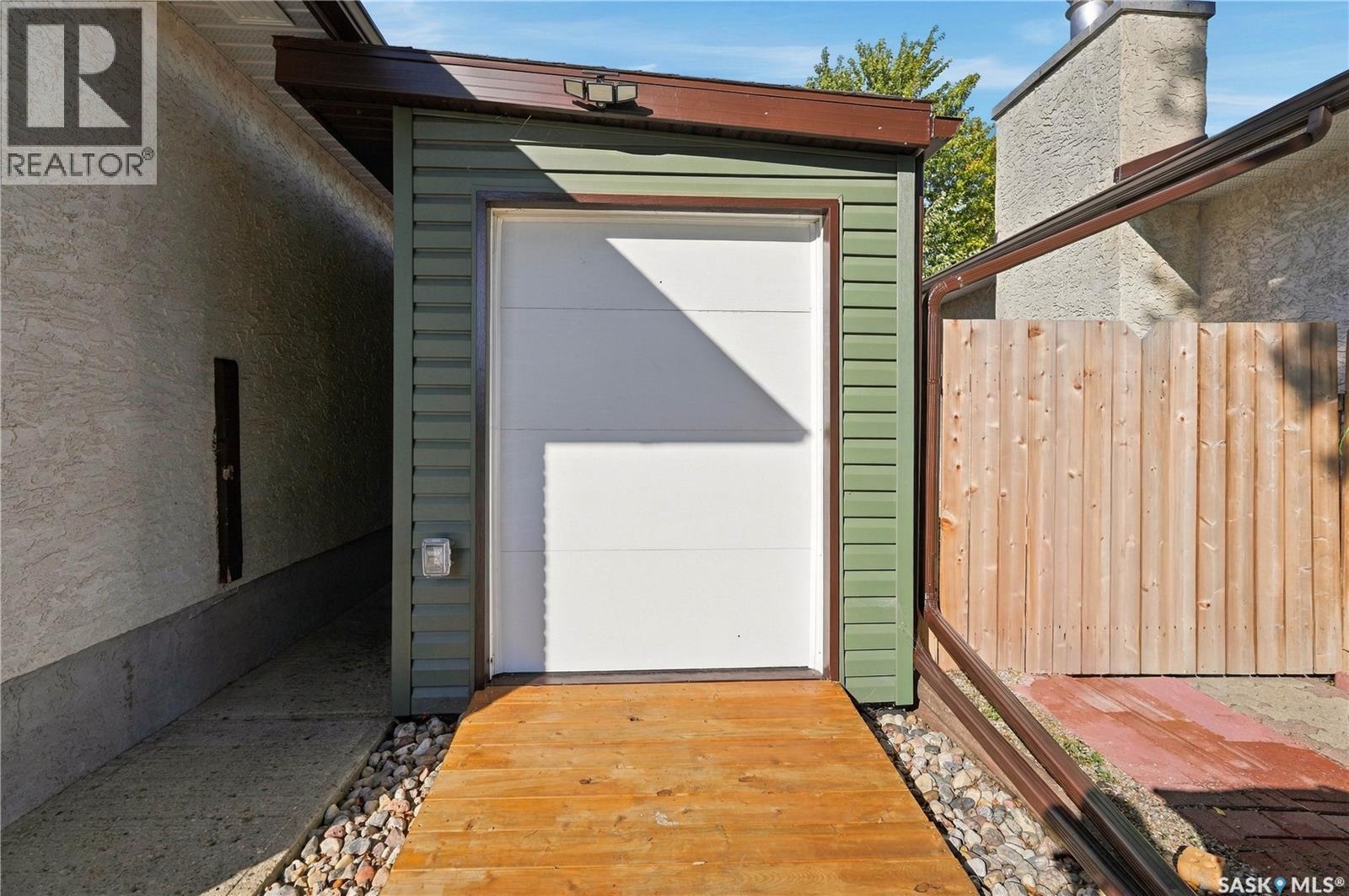 246 Hansen Drive, Regina, Saskatchewan  S4X 2Y6 - Photo 42 - SK048854