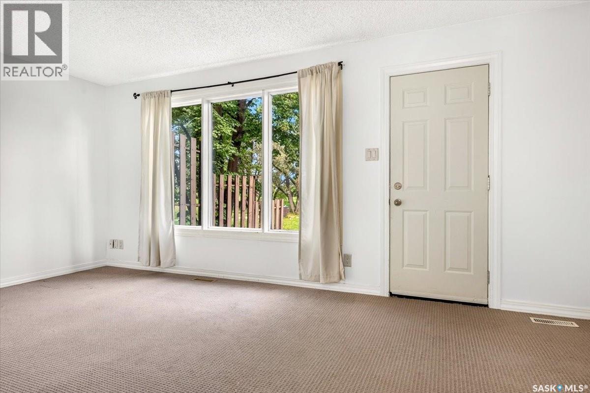 3830 Castle Road, Regina, Saskatchewan  S4S 6M7 - Photo 14 - SK048833