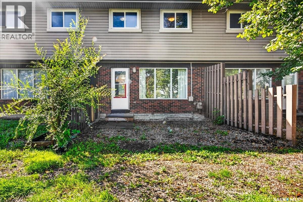 3830 Castle Road, Regina, Saskatchewan  S4S 6M7 - Photo 27 - SK048833
