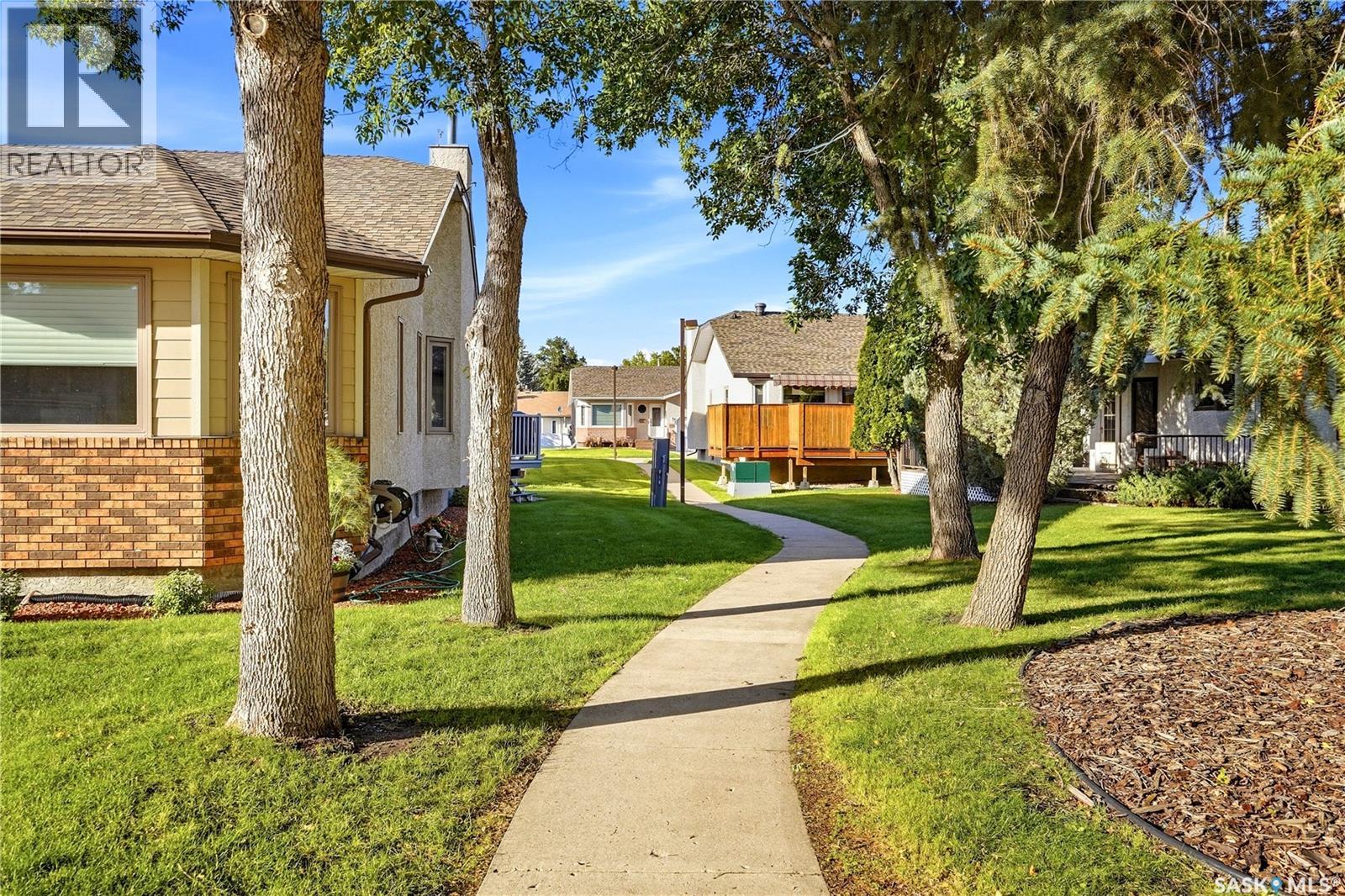18 Greencrest Bay, Regina, Saskatchewan  S4S 7E9 - Photo 48 - SK048823