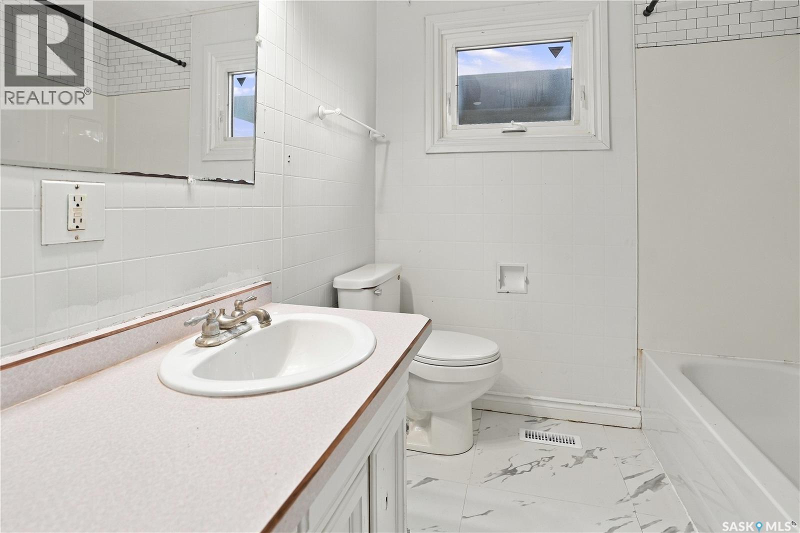 8922 Thomas Avenue, North Battleford, Saskatchewan  S9A 3H5 - Photo 11 - SK048811