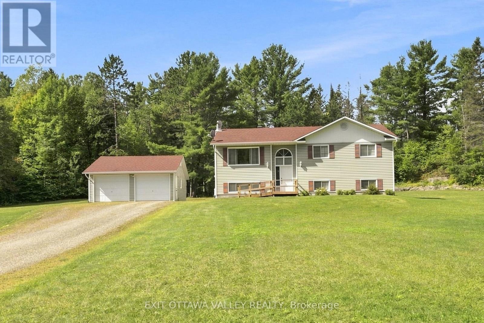 64 MACKEY CREEK ROAD, Head, Ontario