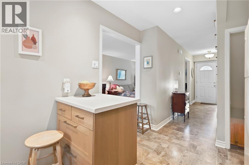 199 York Road Unit# 9, Dundas, Ontario  L9H 1M9 - Photo 5 - 40864629