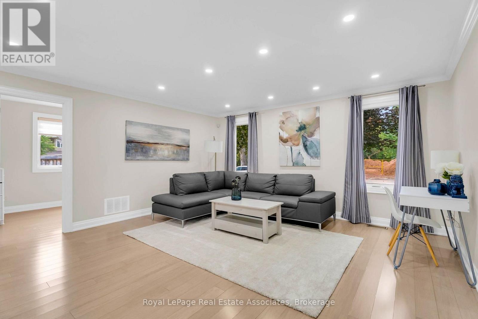 11 Churchill Crescent, Halton Hills, Ontario  L7G 2M8 - Photo 19 - W13802276