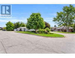 11 CHURCHILL CRESCENT, Halton Hills, Ontario