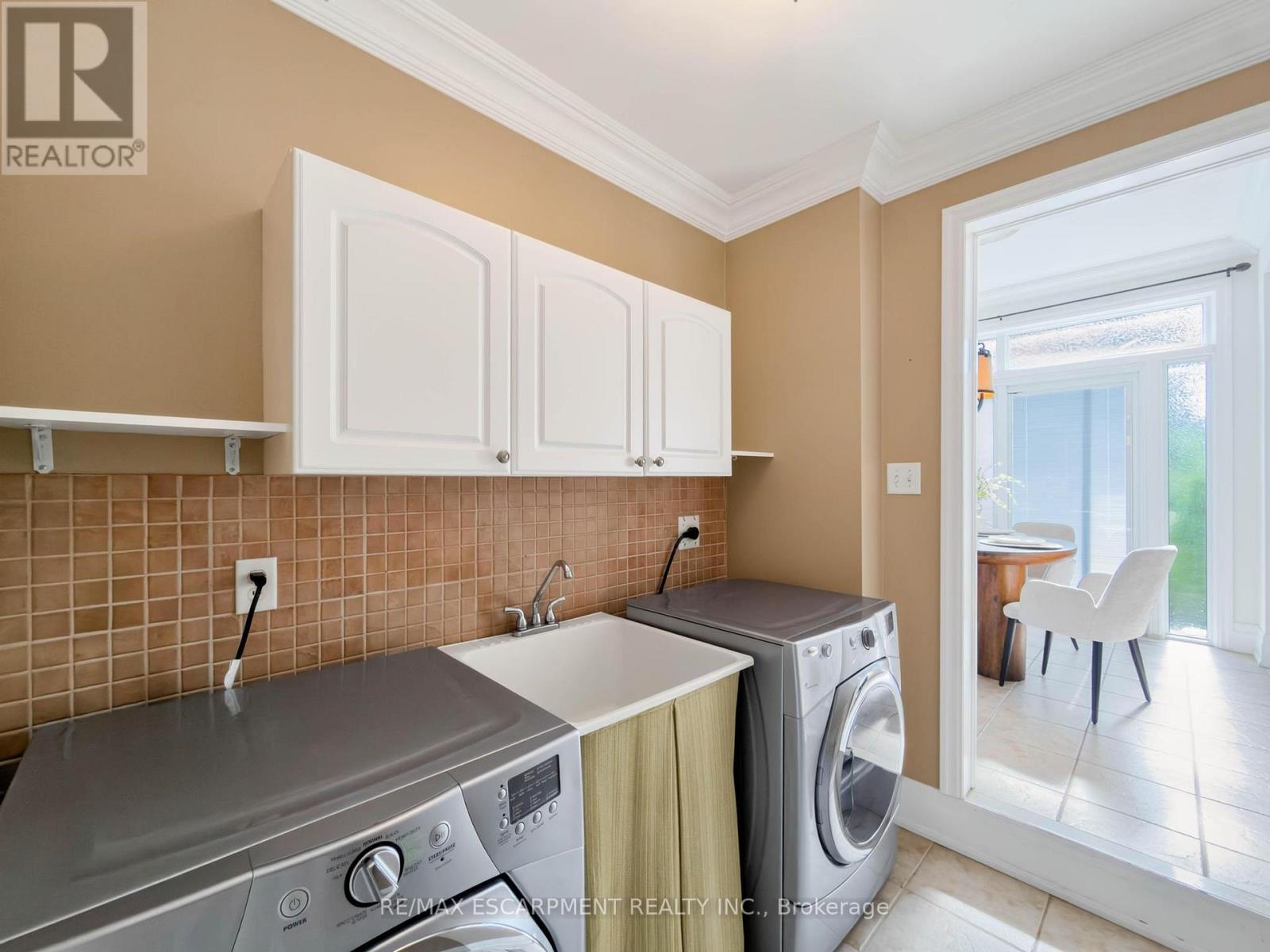 1396 Thorncrest Crescent, Oakville, Ontario  L6M 3Y9 - Photo 17 - W13802286