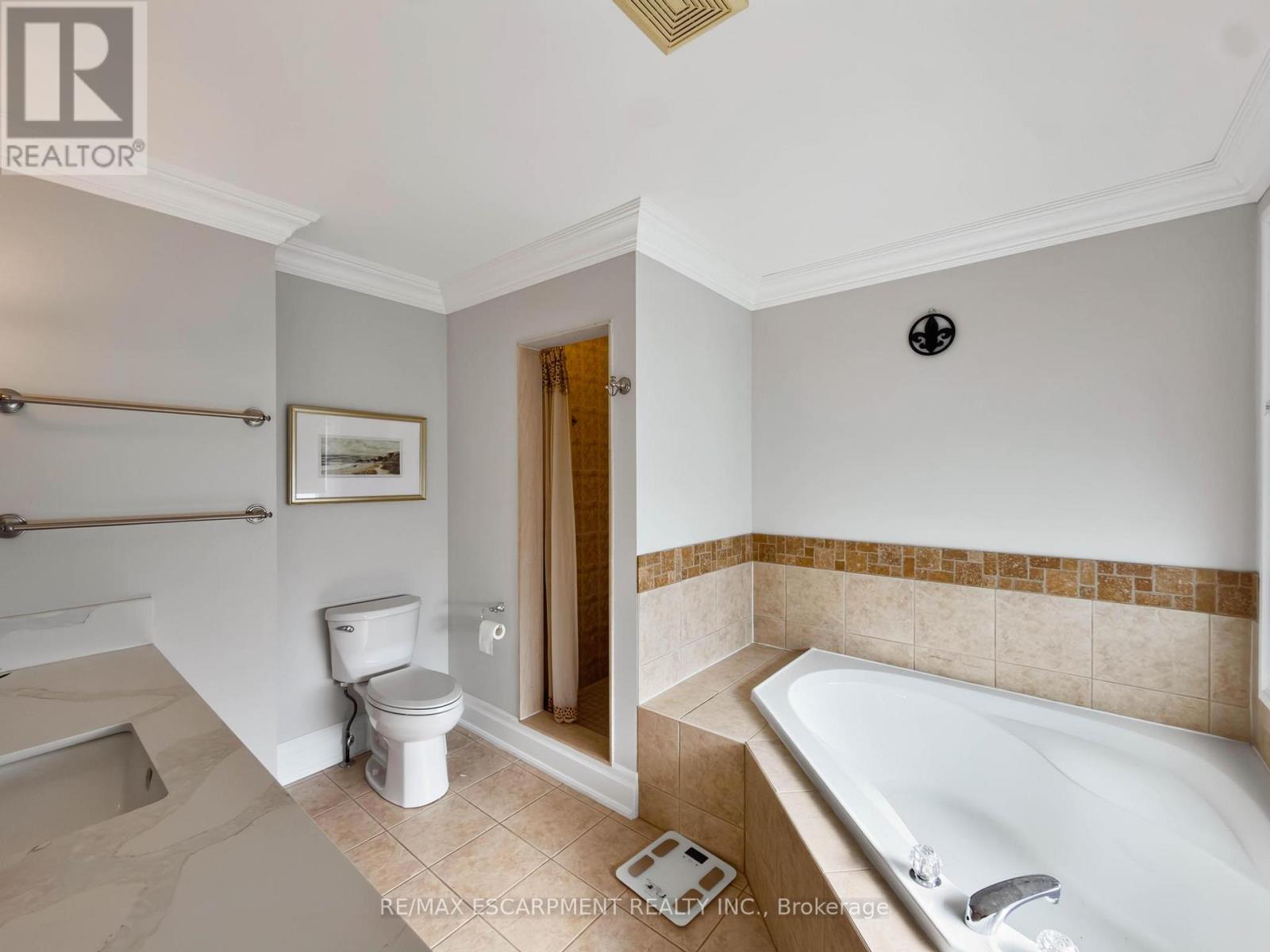 1396 Thorncrest Crescent, Oakville, Ontario  L6M 3Y9 - Photo 23 - W13802286