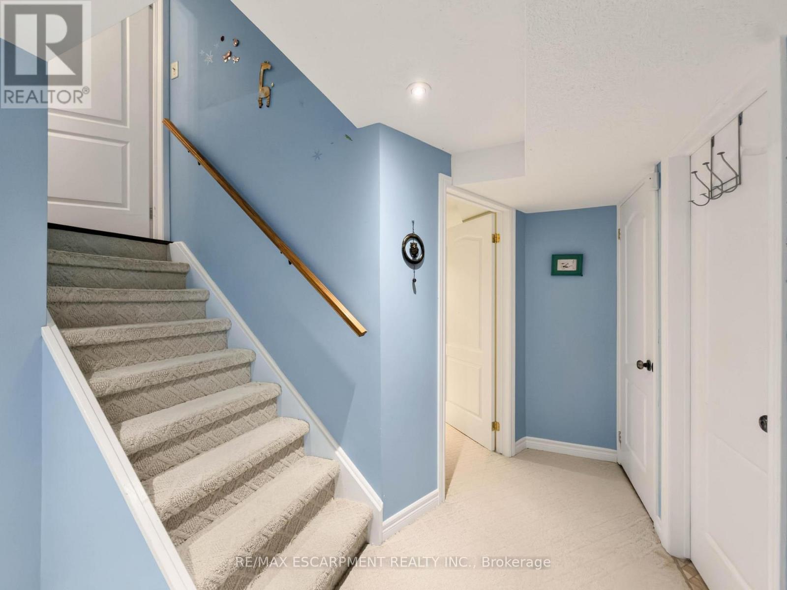 1396 Thorncrest Crescent, Oakville, Ontario  L6M 3Y9 - Photo 33 - W13802286