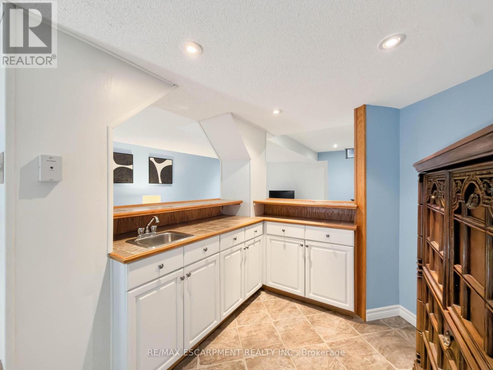 1396 Thorncrest Crescent, Oakville, Ontario  L6M 3Y9 - Photo 39 - W13802286