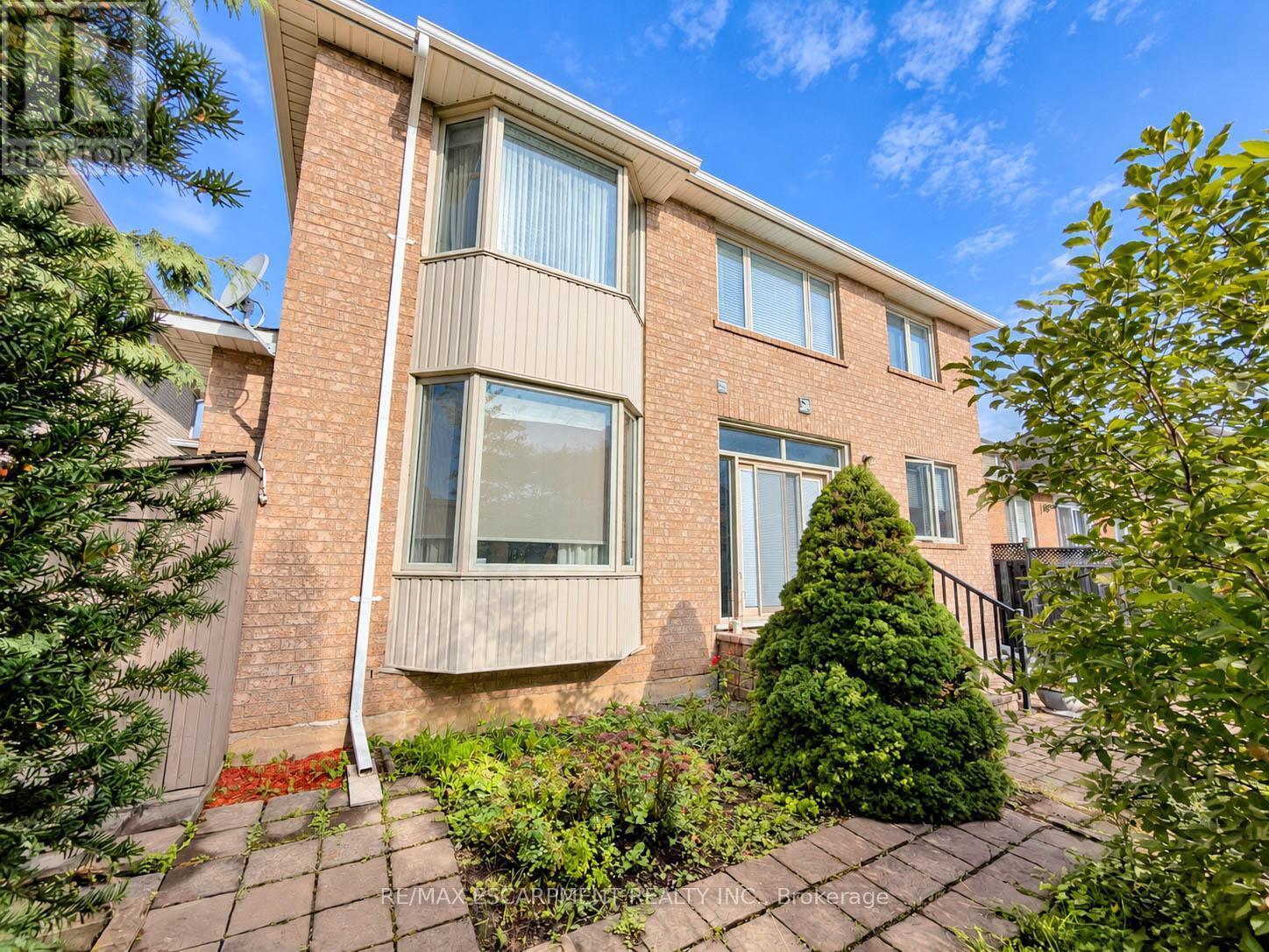 1396 Thorncrest Crescent, Oakville, Ontario  L6M 3Y9 - Photo 42 - W13802286