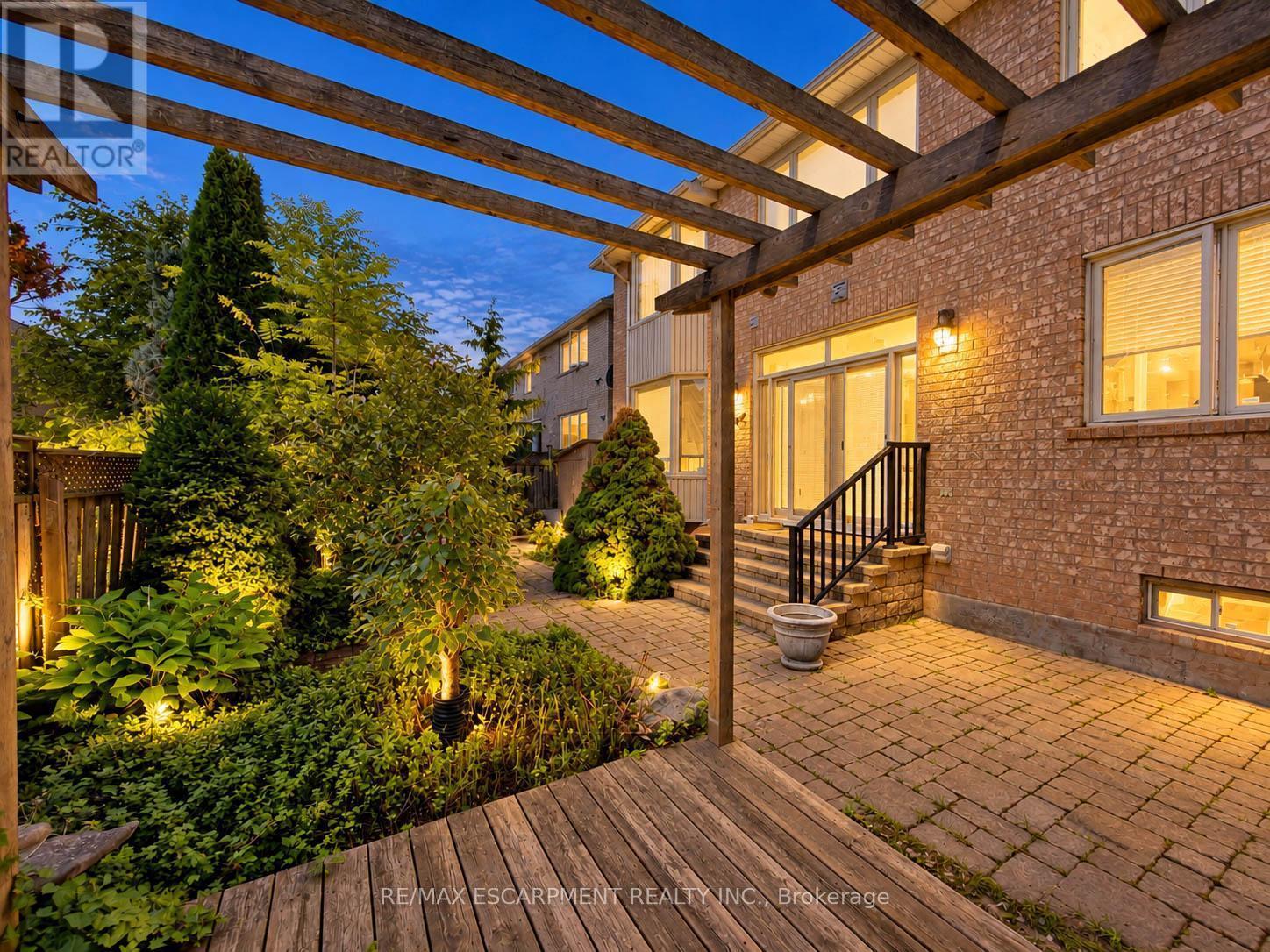 1396 Thorncrest Crescent, Oakville, Ontario  L6M 3Y9 - Photo 47 - W13802286