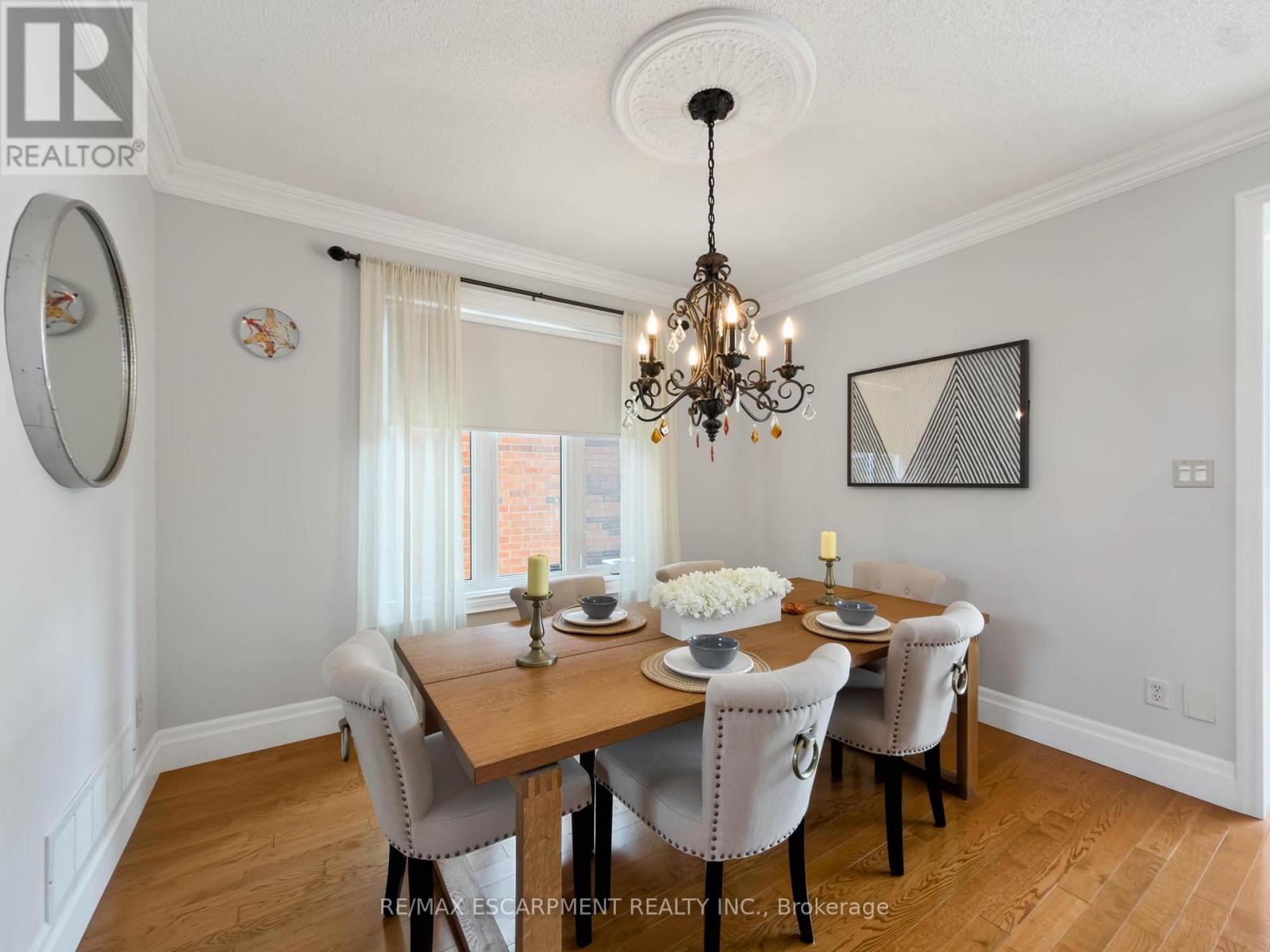 1396 Thorncrest Crescent, Oakville, Ontario  L6M 3Y9 - Photo 9 - W13802286