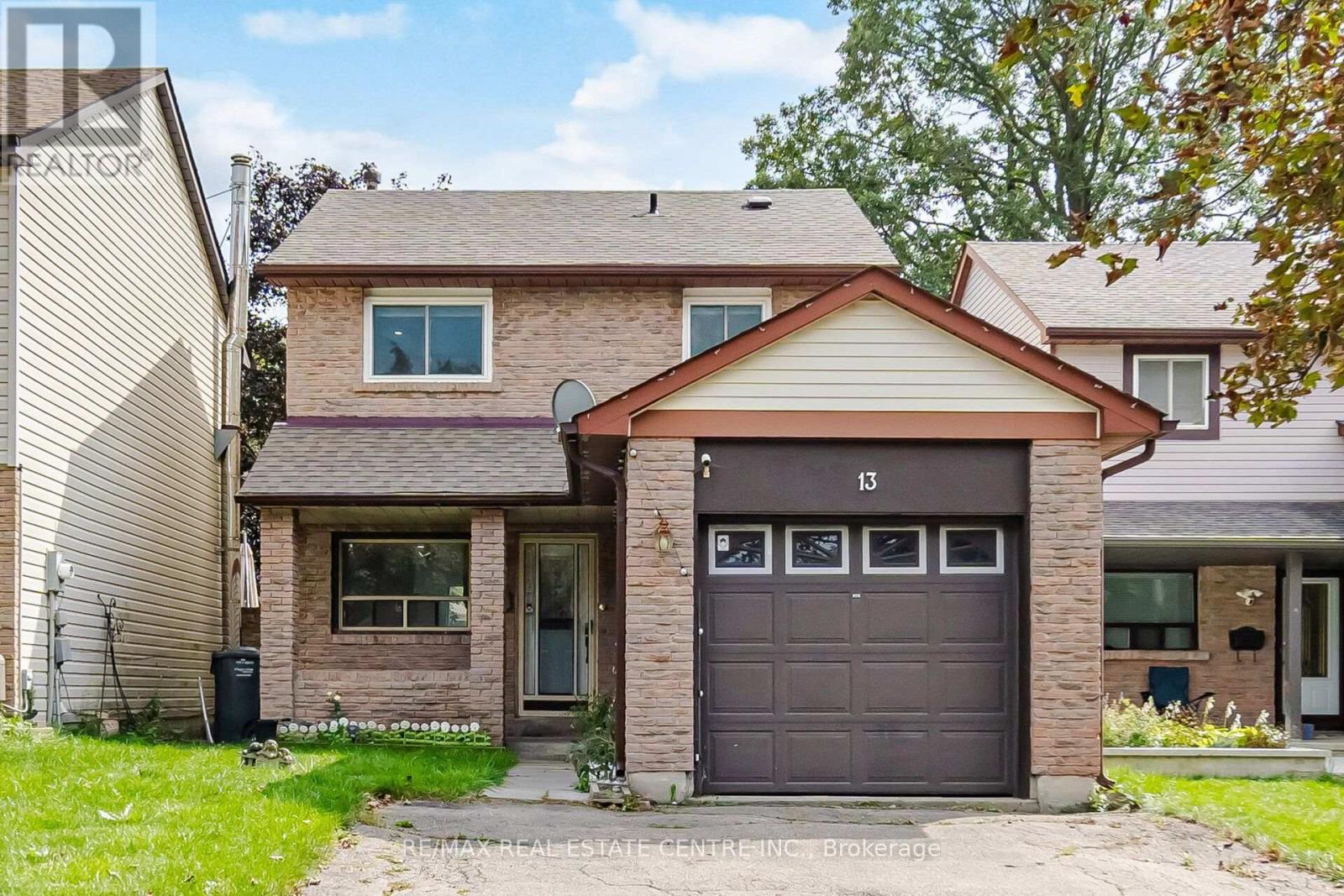 13 DALZELL AVENUE, Brampton, Ontario