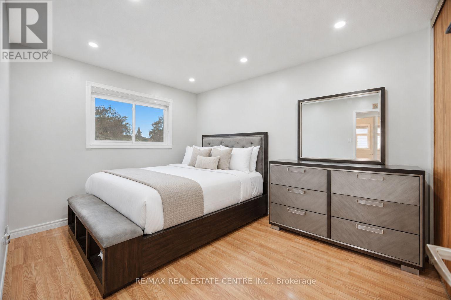 13 Dalzell Avenue, Brampton, Ontario  L6Z 1H1 - Photo 19 - W13802292