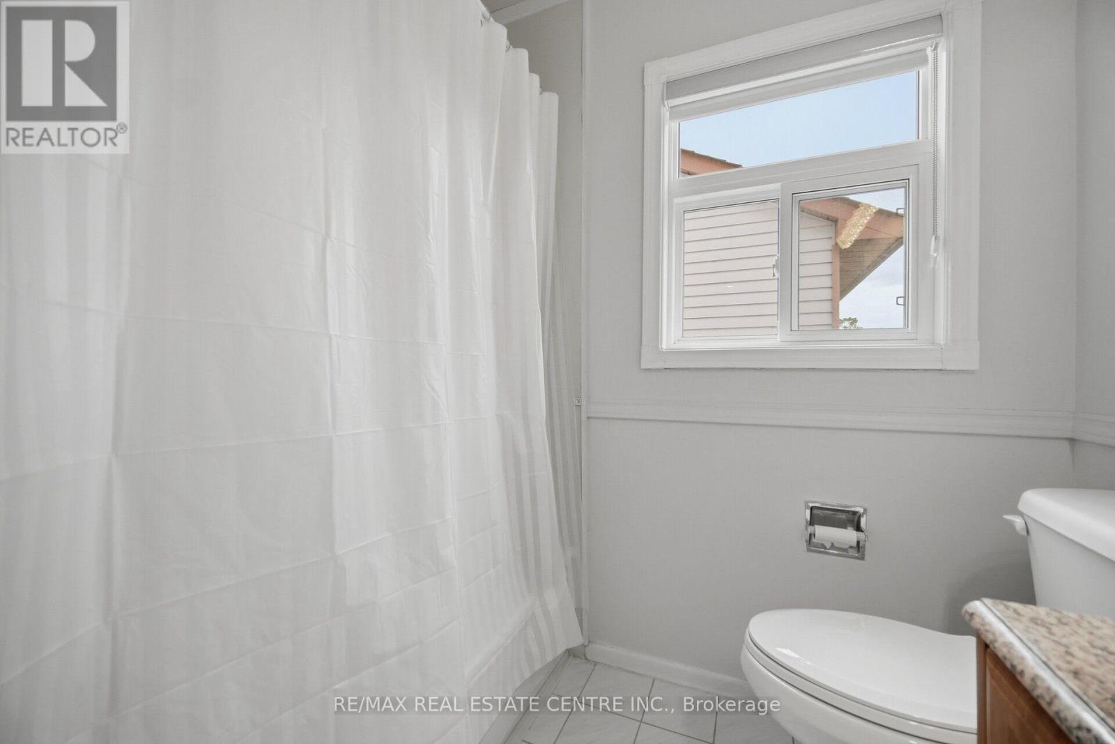 13 Dalzell Avenue, Brampton, Ontario  L6Z 1H1 - Photo 24 - W13802292