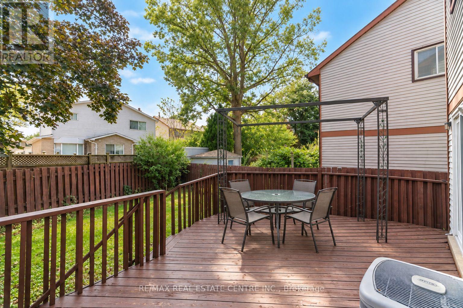 13 Dalzell Avenue, Brampton, Ontario  L6Z 1H1 - Photo 33 - W13802292