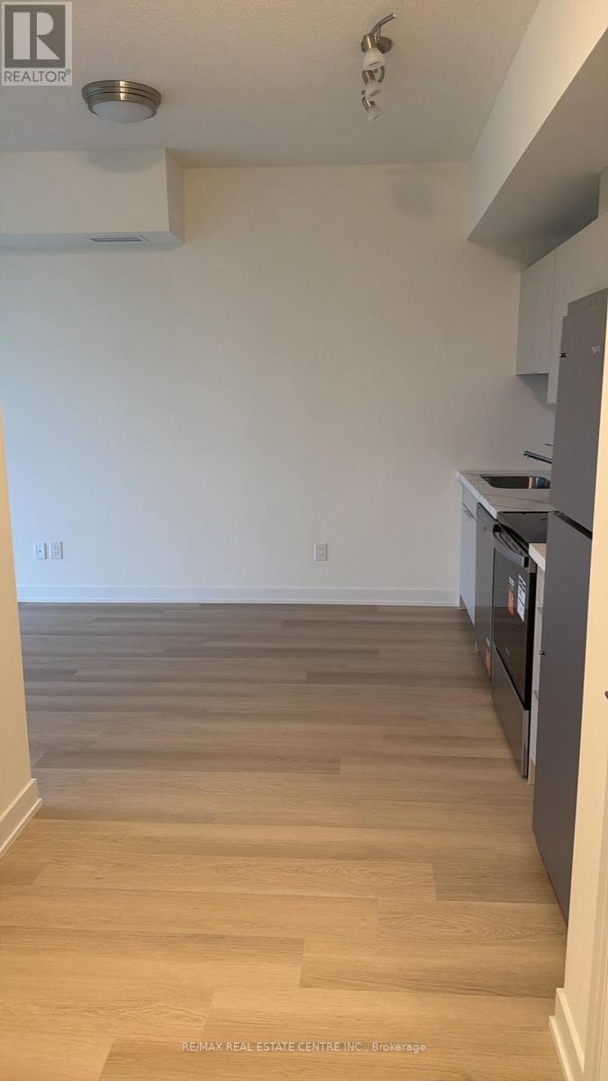 815 - 2825 Jane Street, Toronto, Ontario  M3N 2J5 - Photo 3 - W13802296
