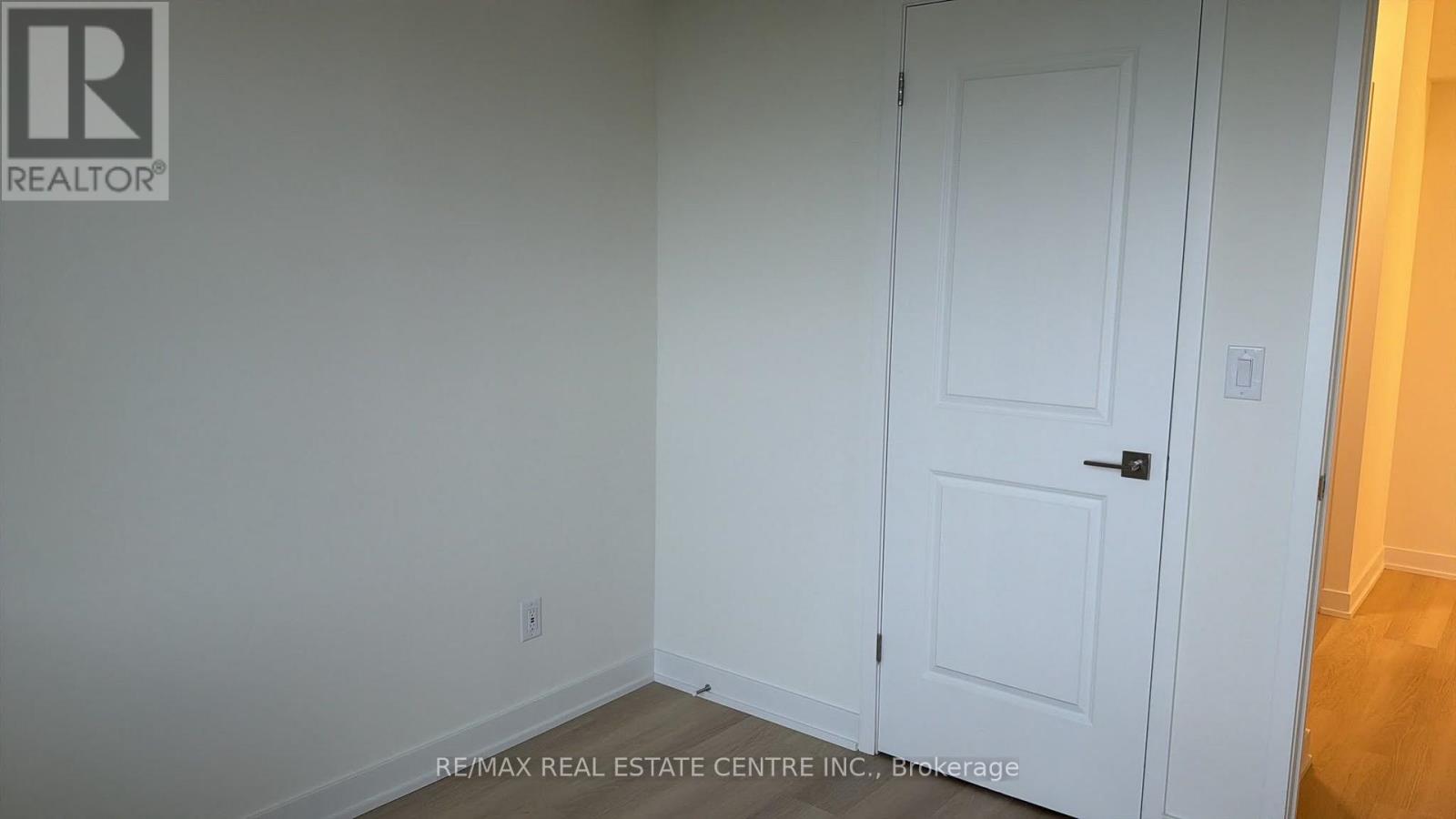 815 - 2825 Jane Street, Toronto, Ontario  M3N 2J5 - Photo 4 - W13802296
