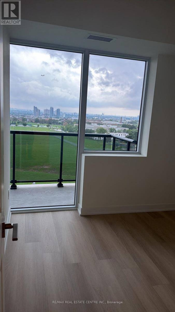 815 - 2825 Jane Street, Toronto, Ontario  M3N 2J5 - Photo 7 - W13802296