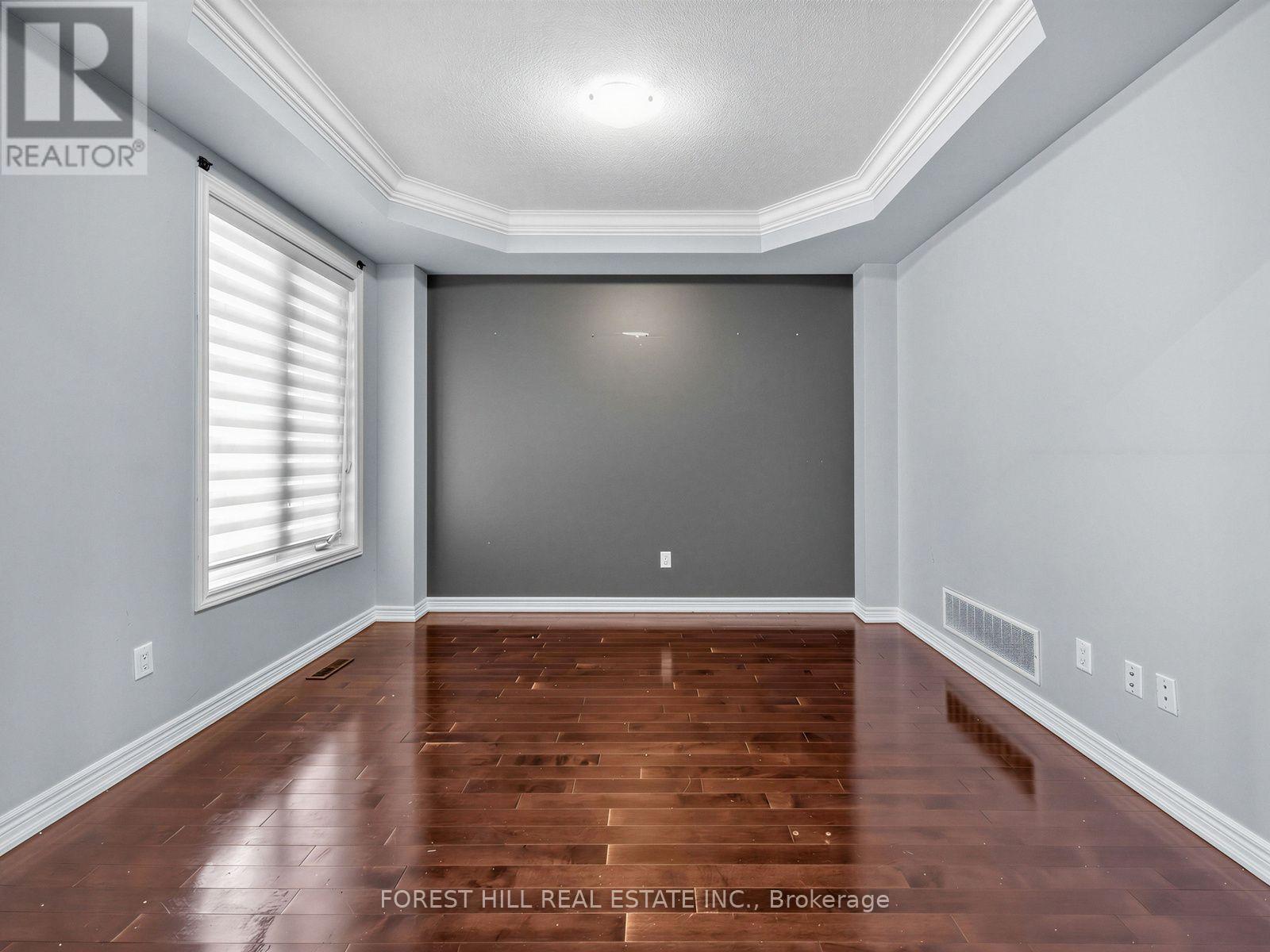 112 Stoneylake Avenue, Brampton, Ontario  L6V 4S3 - Photo 5 - W13802314