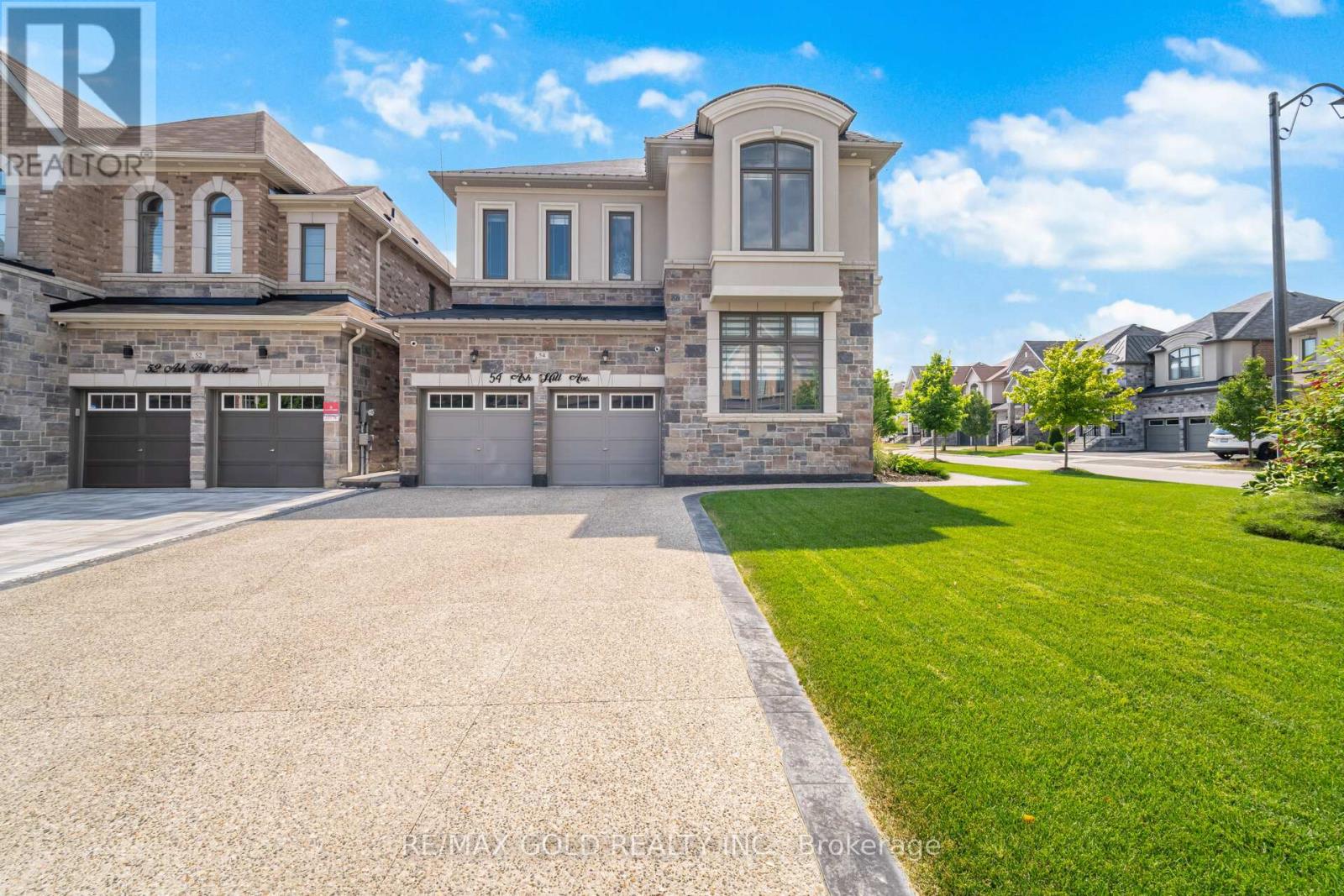 54 Ash Hill Avenue, Caledon, Ontario  L7C 4E8 - Photo 2 - W13802332