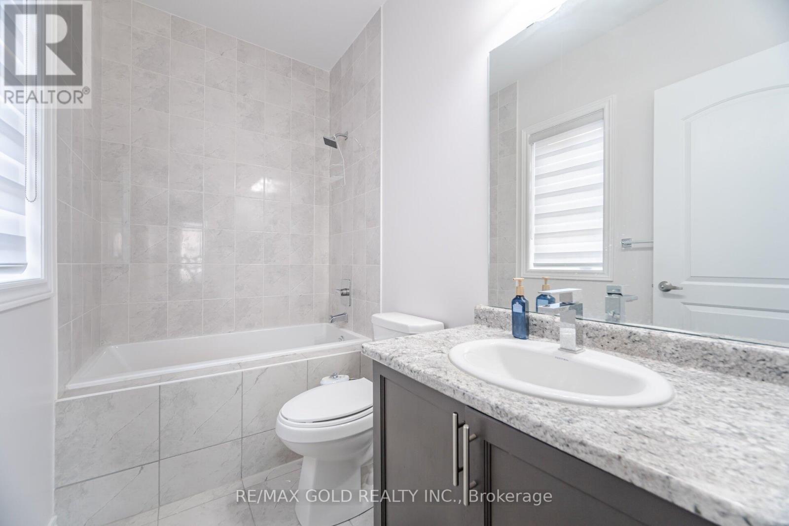54 Ash Hill Avenue, Caledon, Ontario  L7C 4E8 - Photo 34 - W13802332
