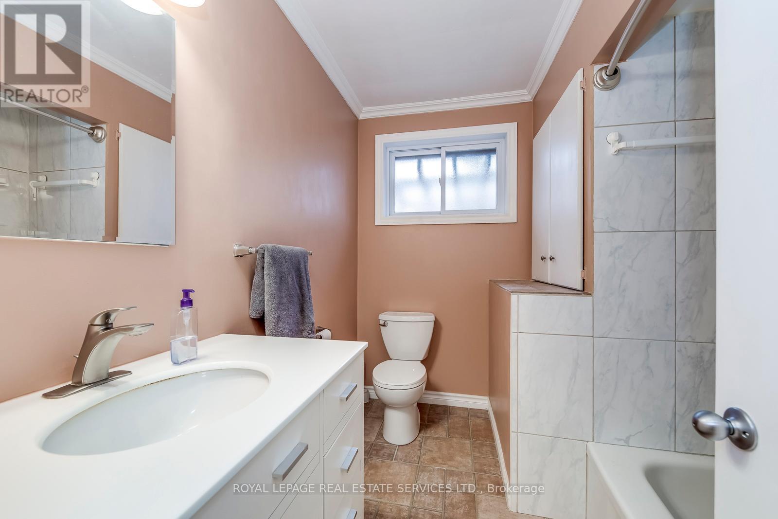 1607 Ewald Road, Mississauga, Ontario  L5G 4C4 - Photo 17 - W13802398
