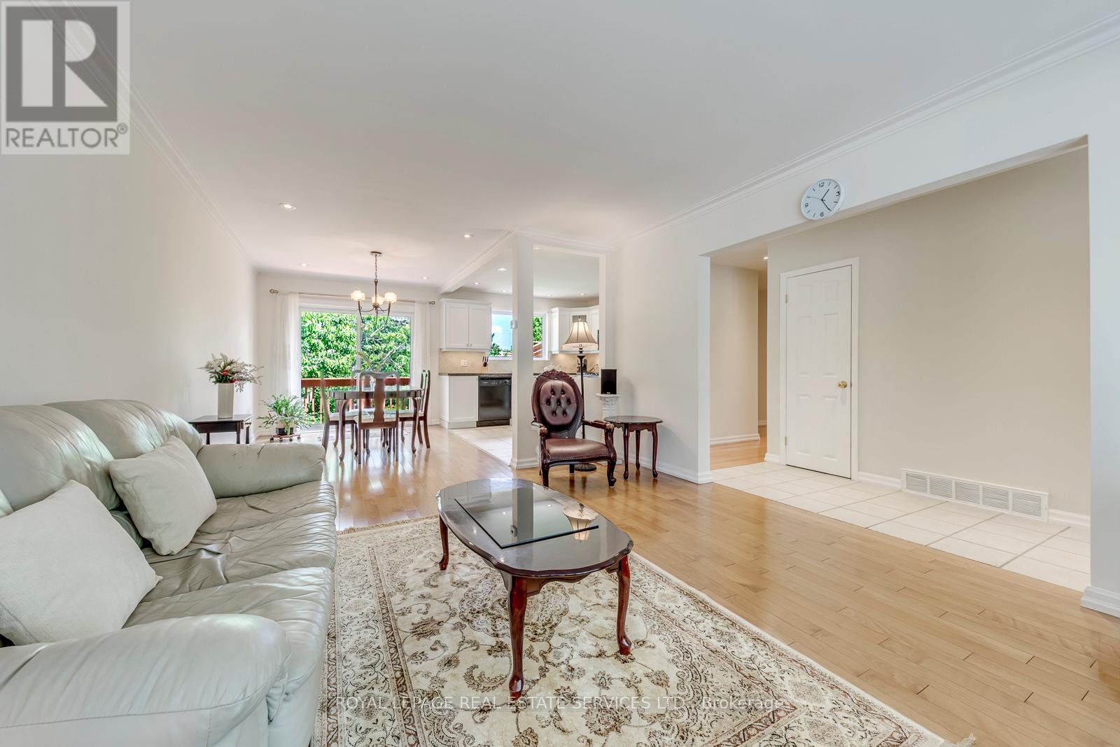 1607 Ewald Road, Mississauga, Ontario  L5G 4C4 - Photo 5 - W13802398