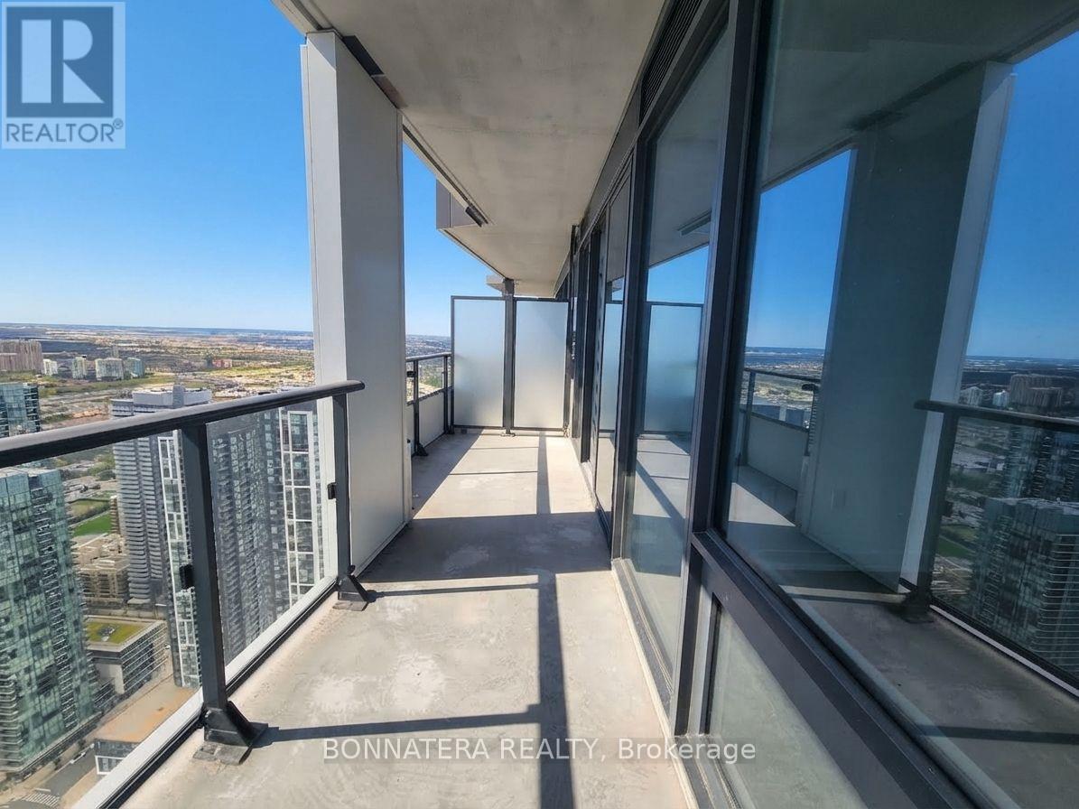 5704 - 448 Burnhamthorpe Road W, Mississauga, Ontario  L5B 0R4 - Photo 19 - W13802408
