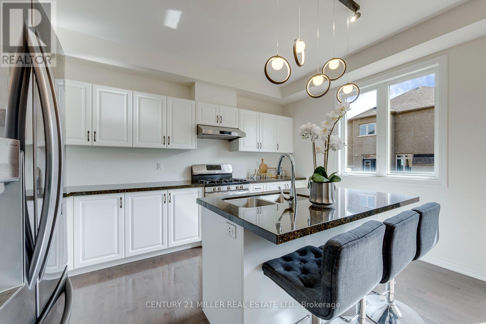 82 Merlin Street, Oakville, Ontario  L6H 0Z4 - Photo 12 - W13802418