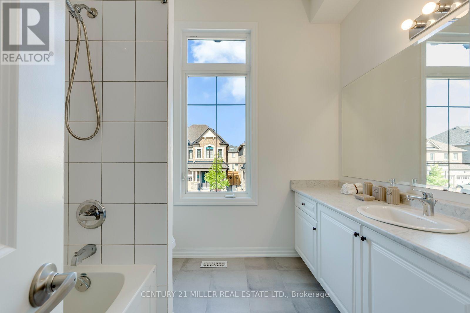 82 Merlin Street, Oakville, Ontario  L6H 0Z4 - Photo 39 - W13802418