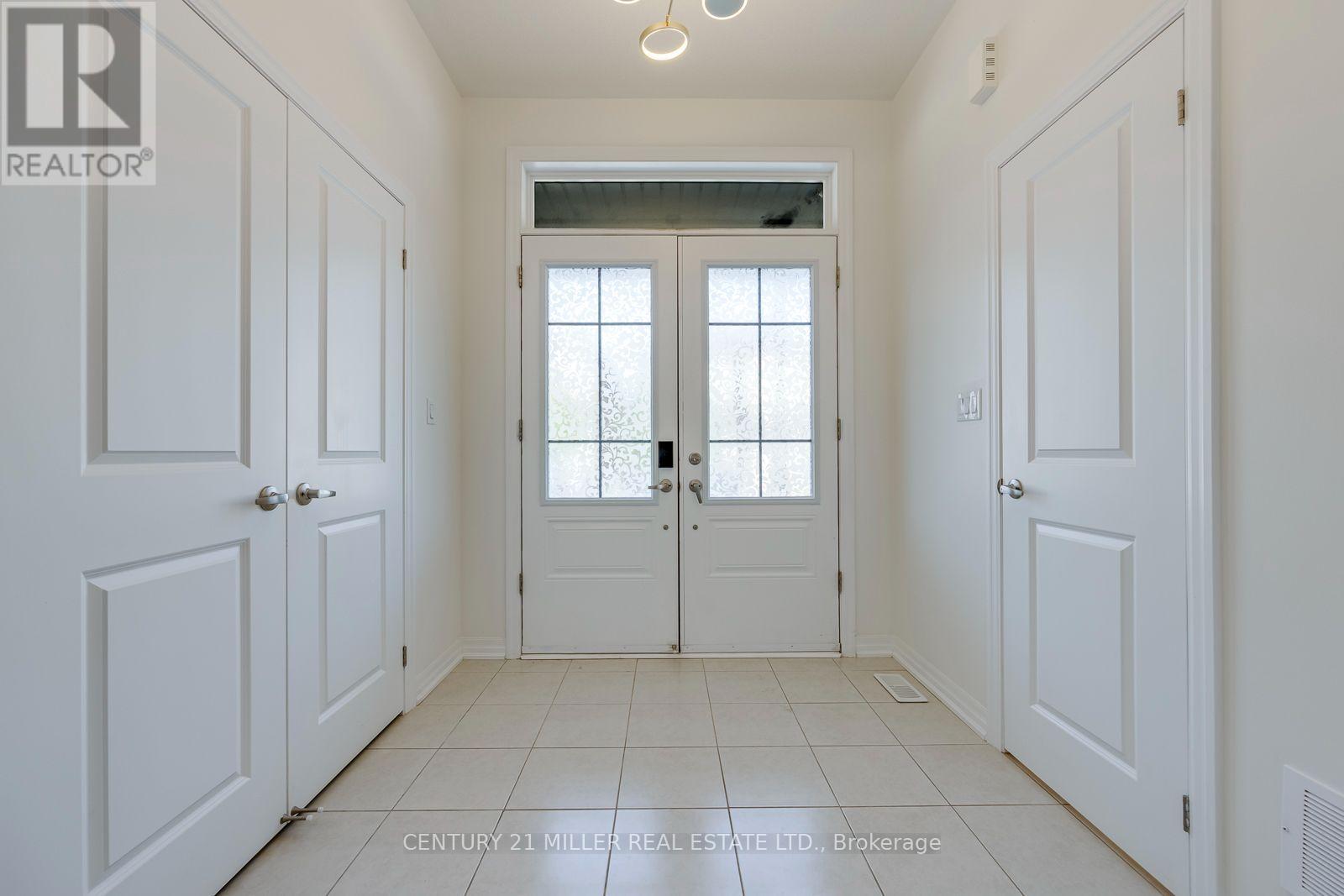 82 Merlin Street, Oakville, Ontario  L6H 0Z4 - Photo 4 - W13802418