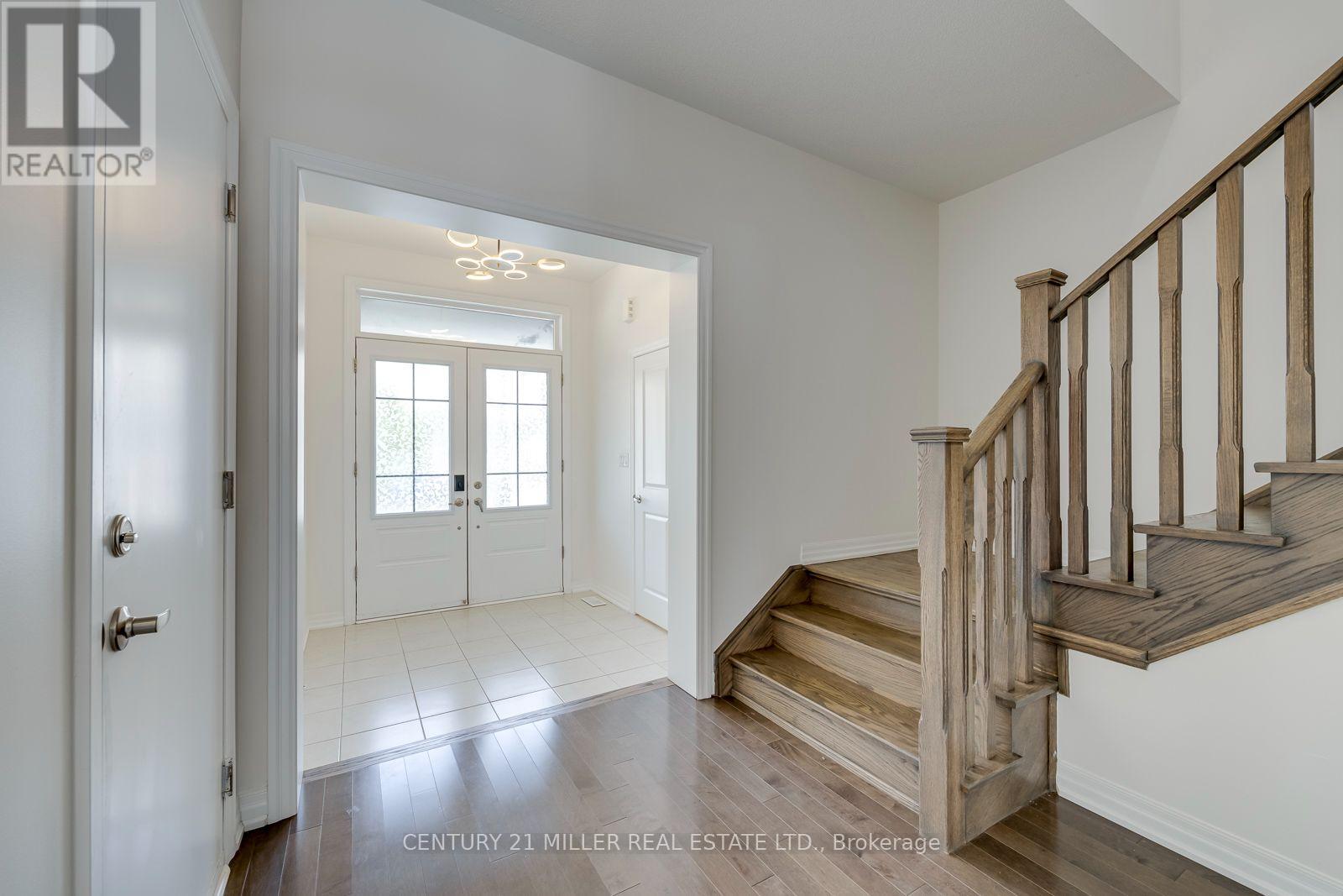 82 Merlin Street, Oakville, Ontario  L6H 0Z4 - Photo 5 - W13802418