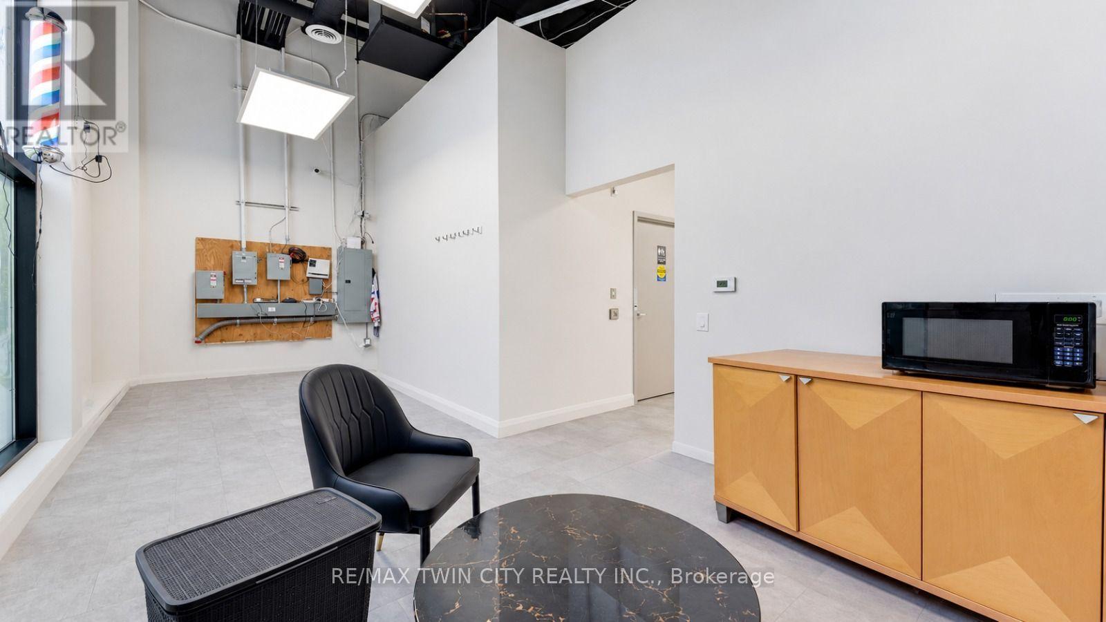 C4 - 873 Fairway Street N, Kitchener, Ontario  N2A 0C3 - Photo 10 - X13802274