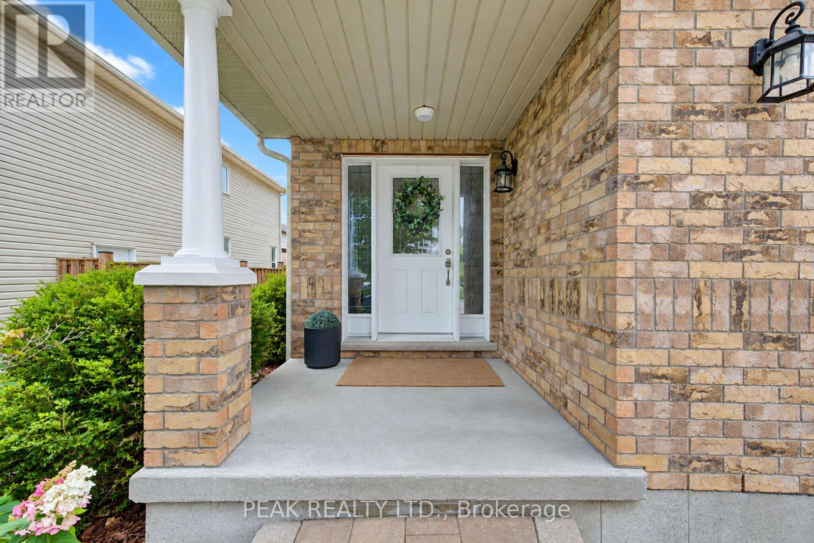 28 Roth Avenue, Wilmot, Ontario  N3A 4K8 - Photo 3 - X13802428