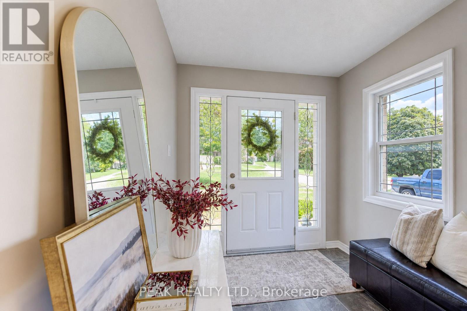 28 Roth Avenue, Wilmot, Ontario  N3A 4K8 - Photo 4 - X13802428