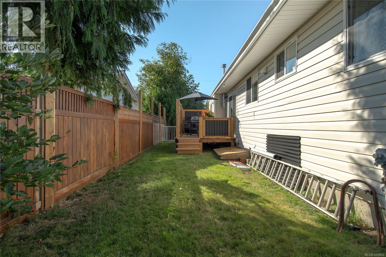 1890 15th Ave, Campbell River, British Columbia  V9W 4J9 - Photo 27 - 1049859