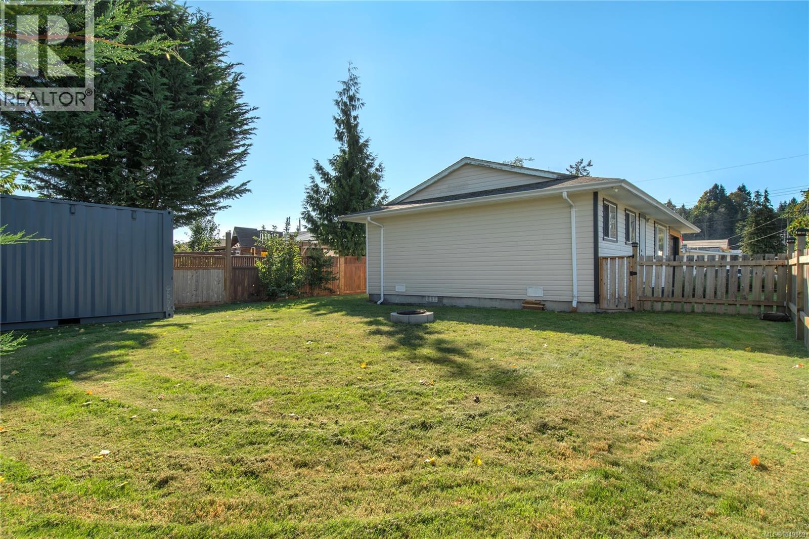 1890 15th Ave, Campbell River, British Columbia  V9W 4J9 - Photo 32 - 1049859