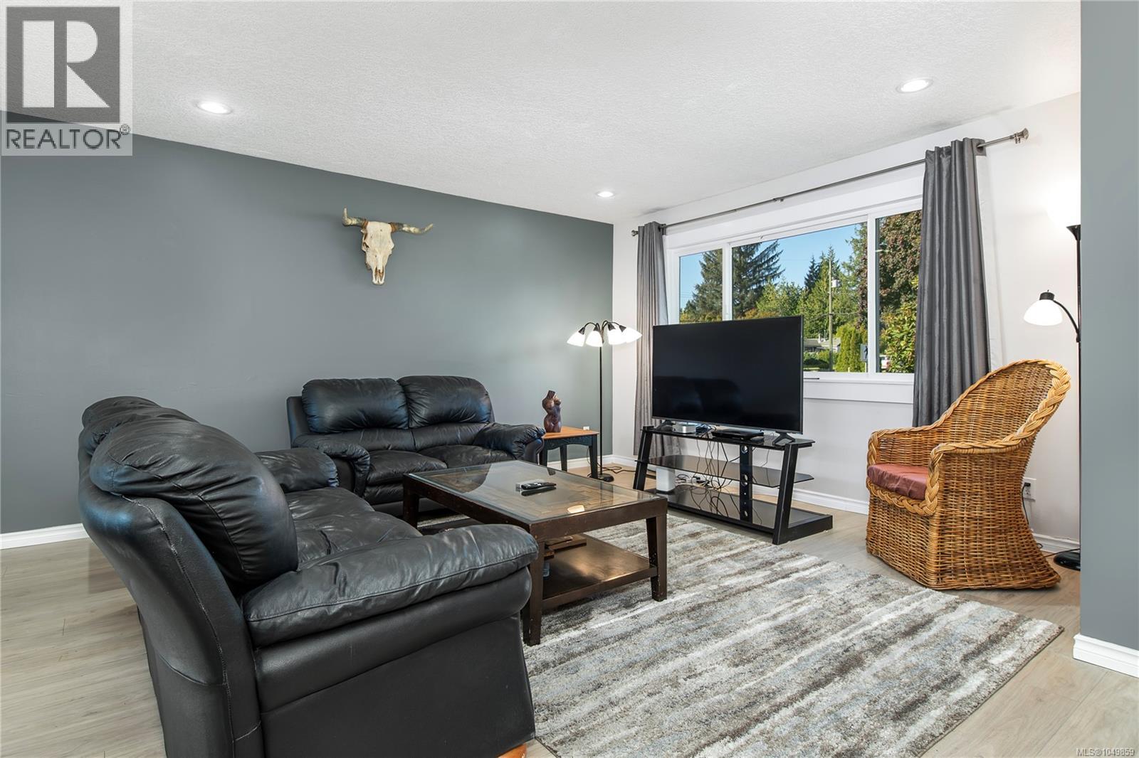 1890 15th Ave, Campbell River, British Columbia  V9W 4J9 - Photo 6 - 1049859